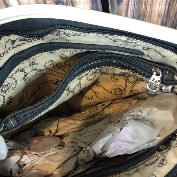 Montana West Buckle Collection Crossbody - Picture 4 of 5